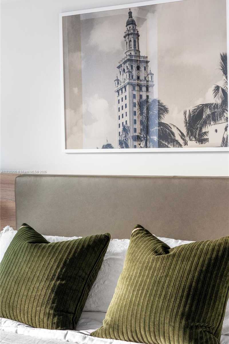 Small Image of 601 NE 1 AVE #3604, Miami Number 10