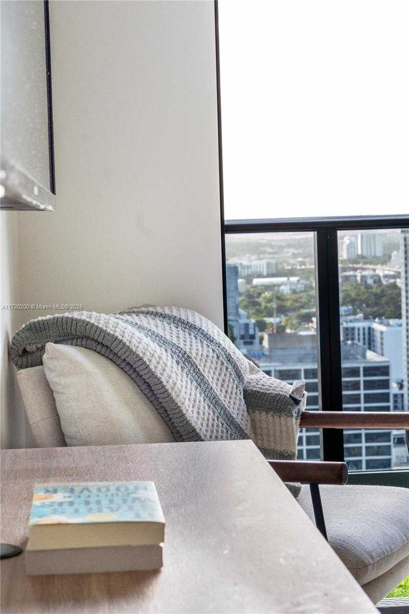 Small Image of 601 NE 1 AVE #3604, Miami Number 11