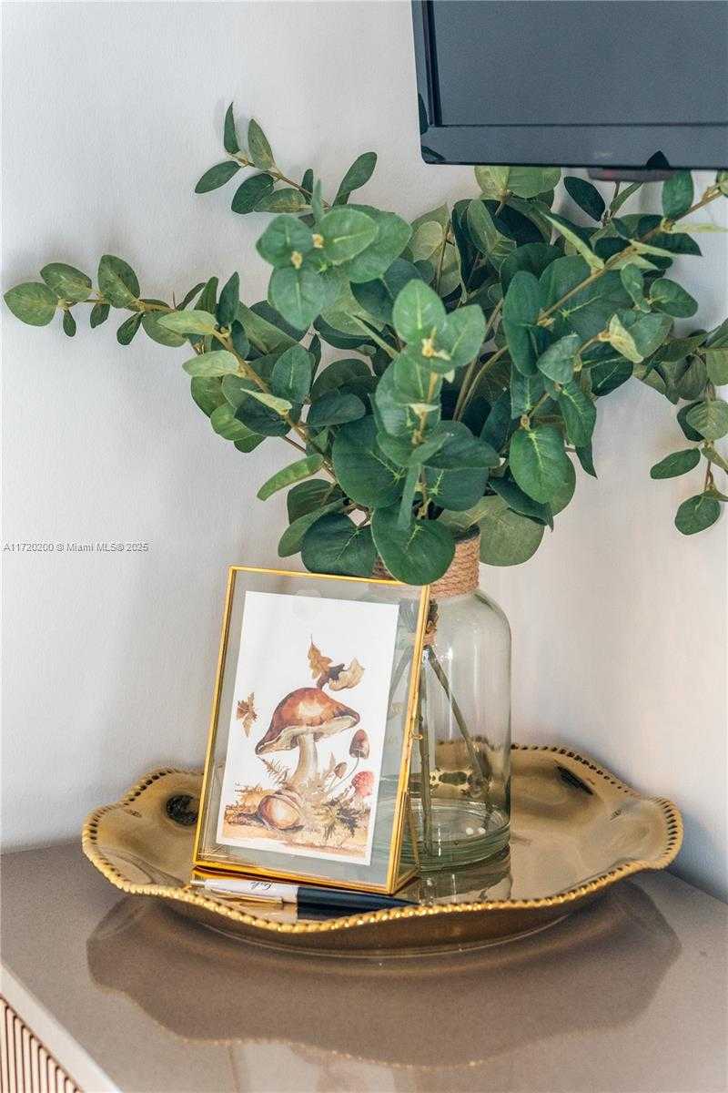 Small Image of 601 NE 1 AVE #3604, Miami Number 33