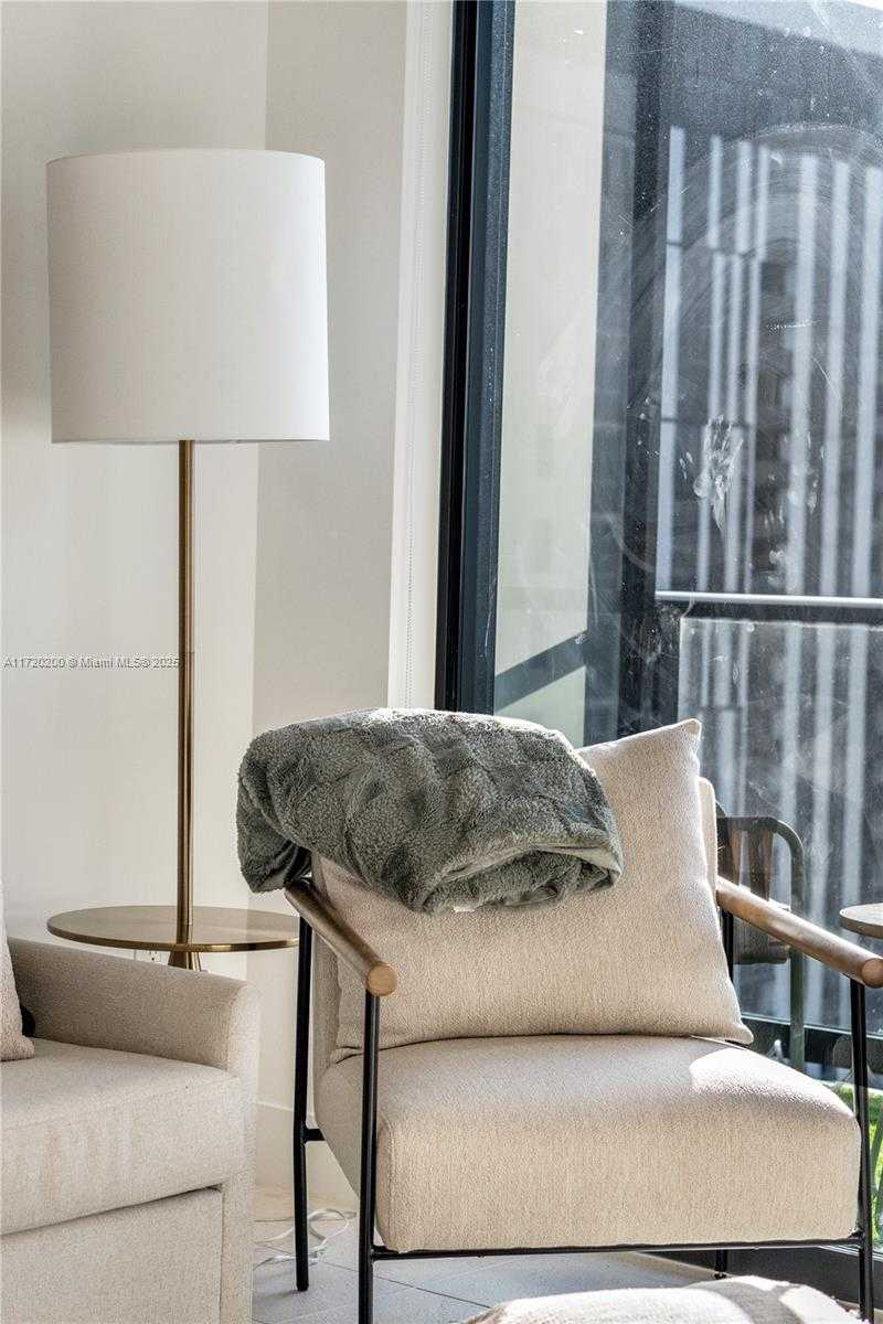 Small Image of 601 NE 1 AVE #3604, Miami Number 34