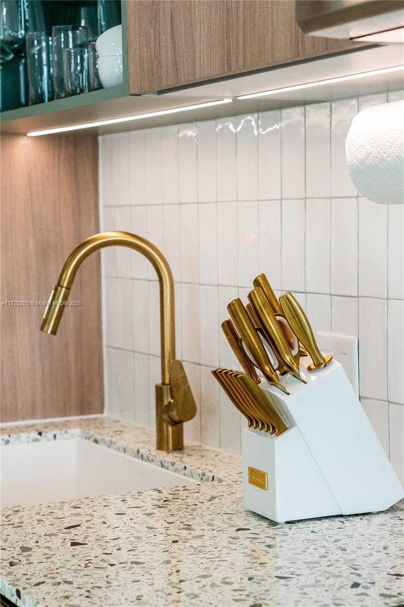 Small Image of 601 NE 1 AVE #3604, Miami Number 37