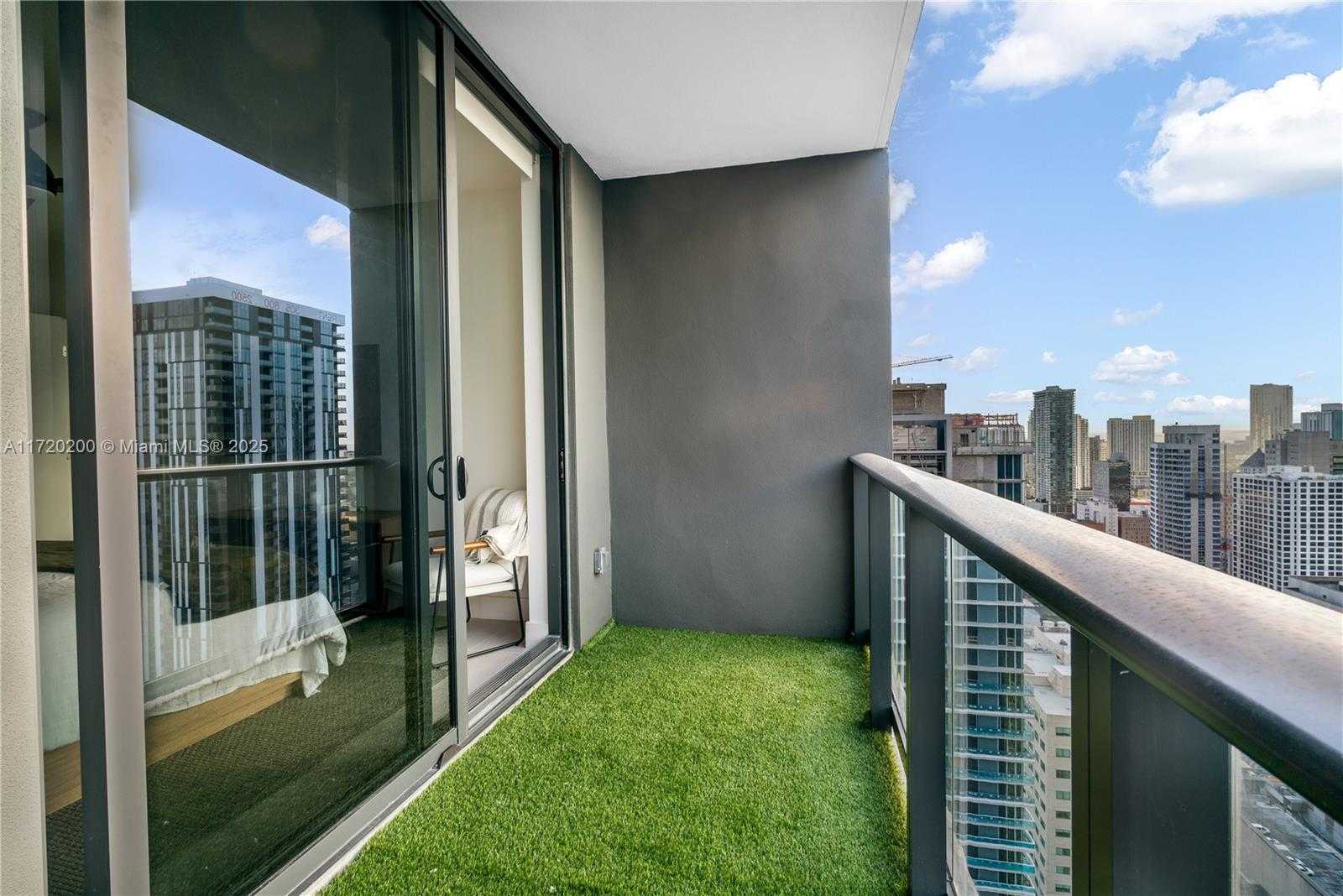 Small Image of 601 NE 1 AVE #3604, Miami Number 6