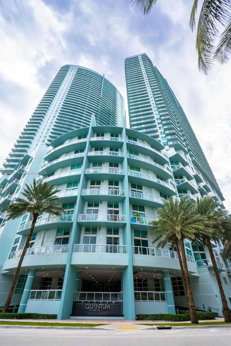 Small Image of 1900 NORTH BAYSHORE DR #2018, Miami Number 2