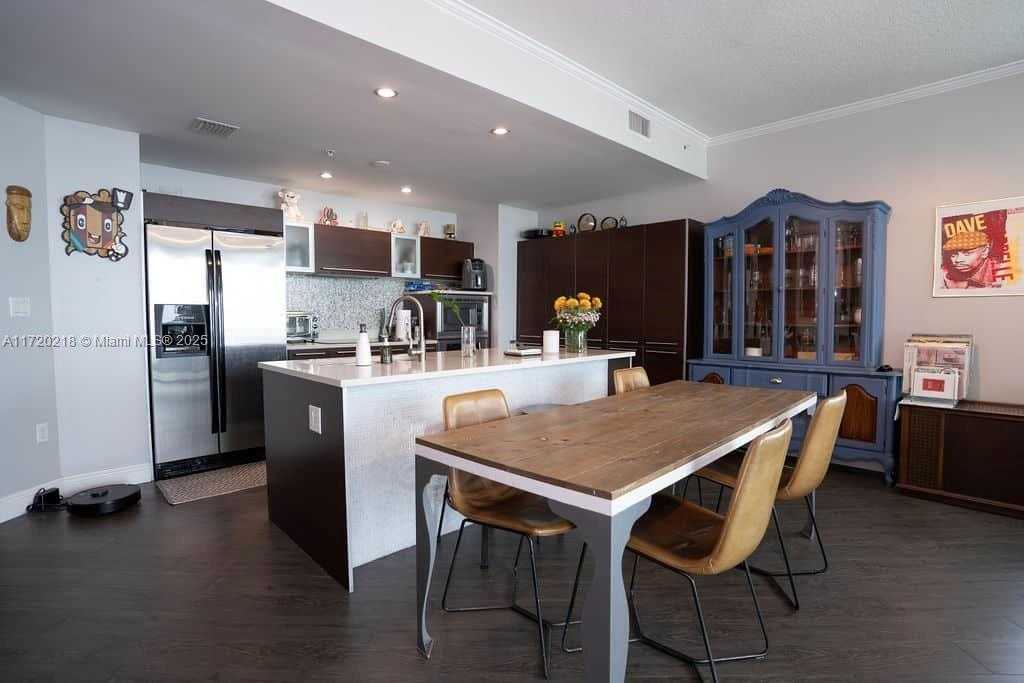 Small Image of 1900 NORTH BAYSHORE DR #2018, Miami Number 7