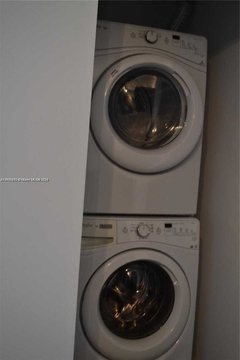 Small Image of 151 SOUTH EAST 1ST ST #1207, Miami Number 11