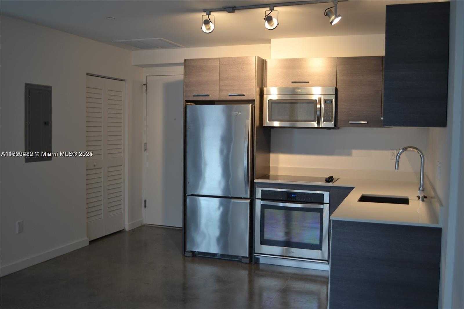 Small Image of 151 SOUTH EAST 1ST ST #1207, Miami Number 8
