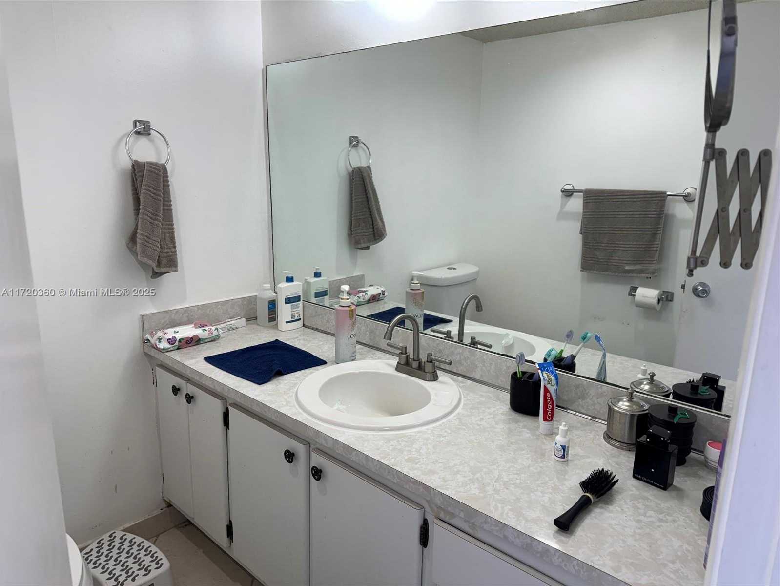 Small Image of 8814 WEST MCNAB RD #104, Tamarac Number 11