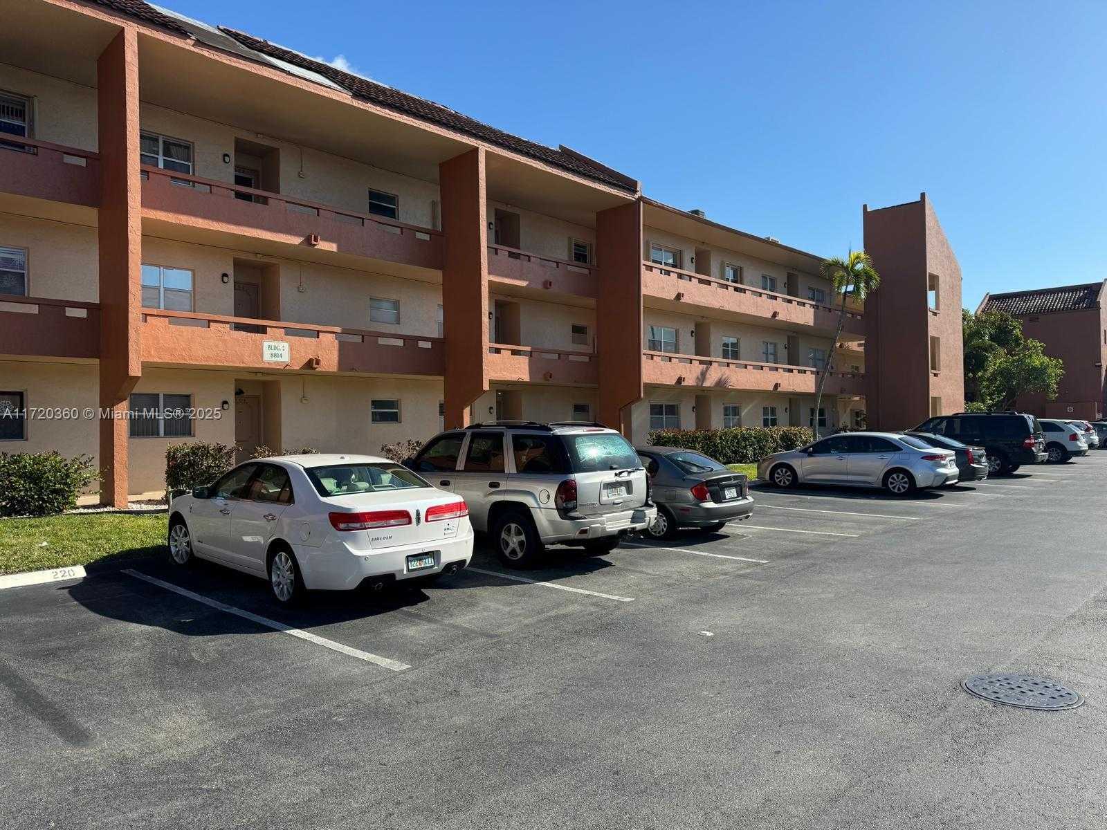 Small Image of 8814 WEST MCNAB RD #104, Tamarac Number 21