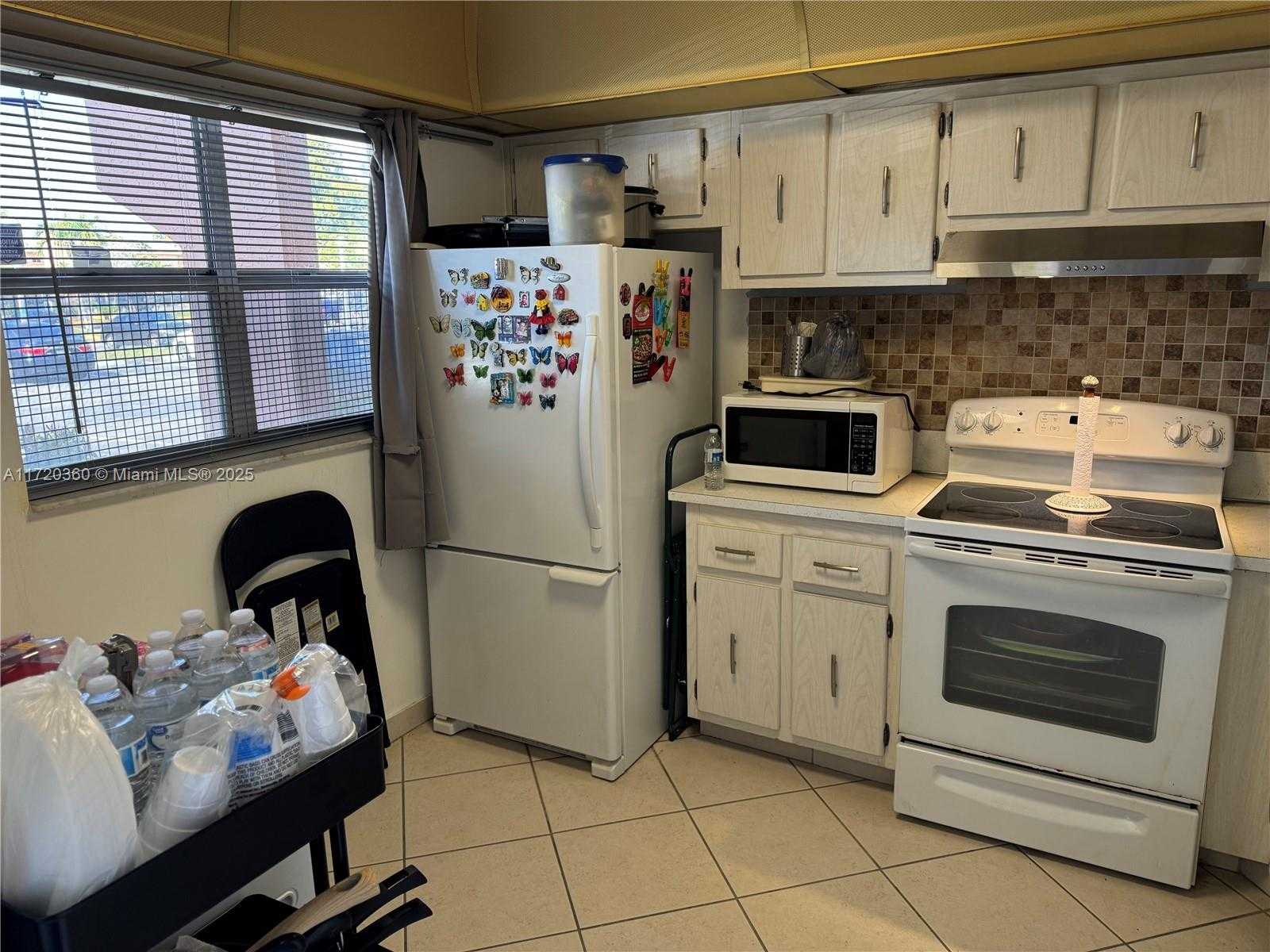 Small Image of 8814 WEST MCNAB RD #104, Tamarac Number 4