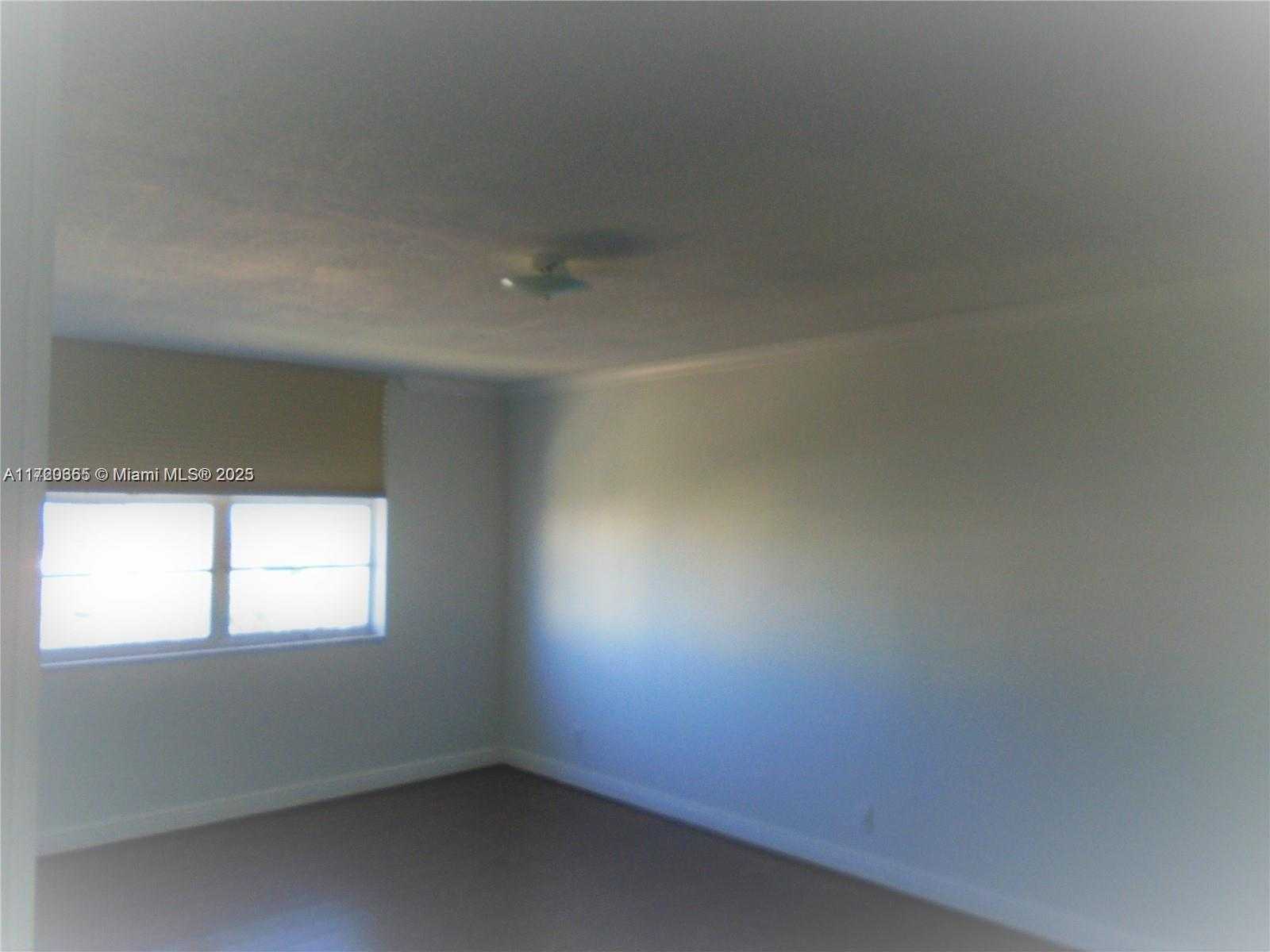 Small Image of 6770 INDIAN CREEK DR #6-D, Miami Beach Number 10