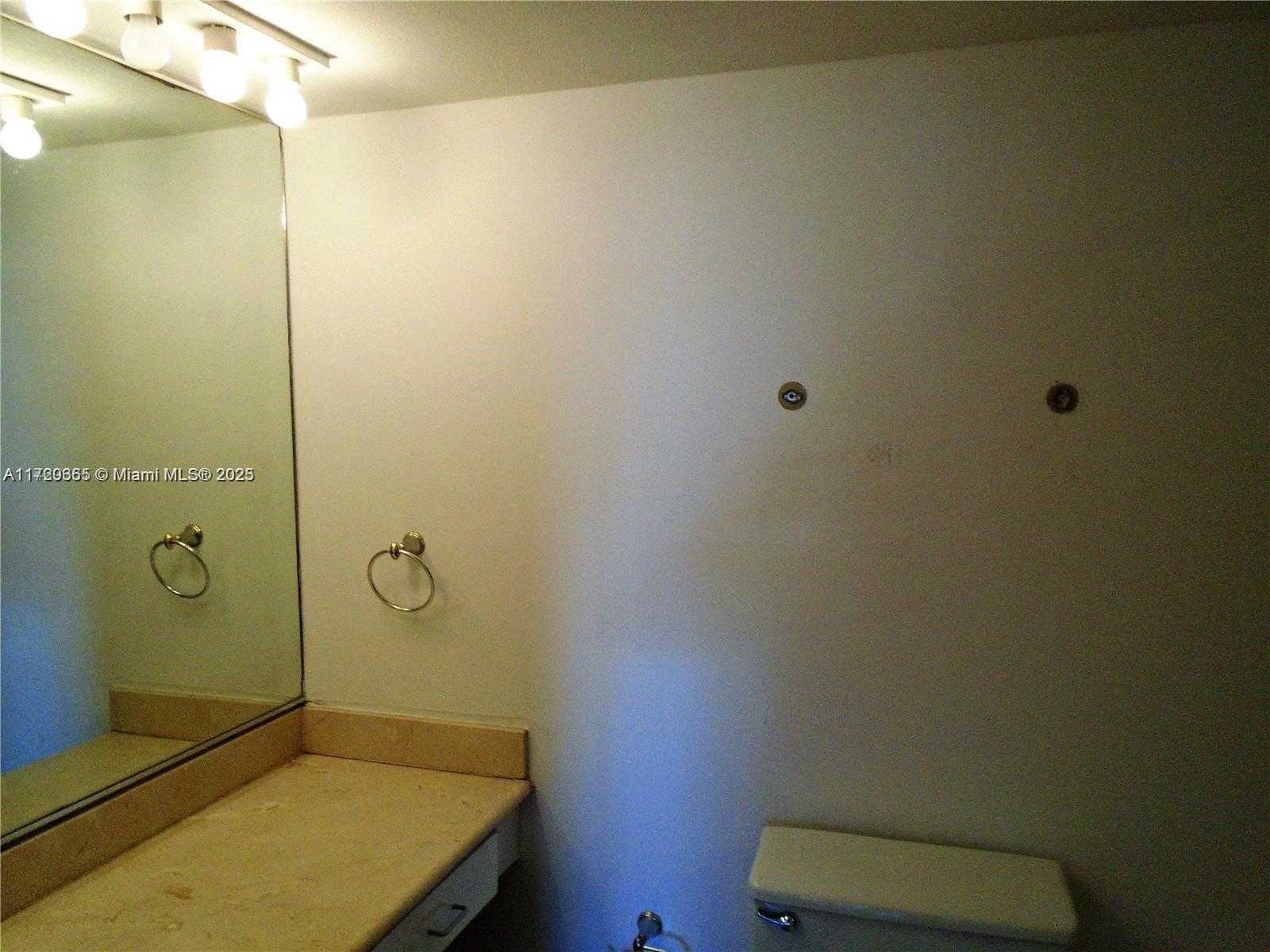 Small Image of 6770 INDIAN CREEK DR #6-D, Miami Beach Number 13
