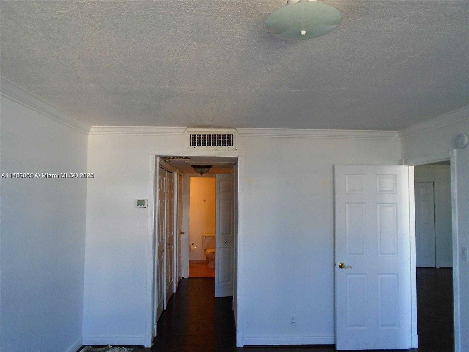 Small Image of 6770 INDIAN CREEK DR #6-D, Miami Beach Number 14