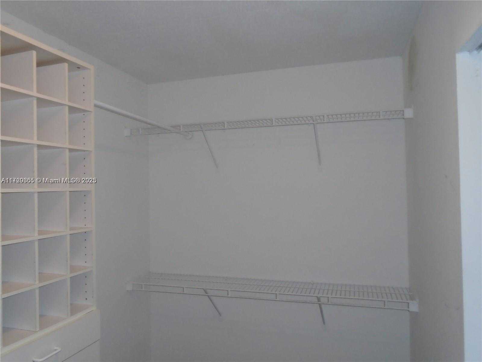 Small Image of 6770 INDIAN CREEK DR #6-D, Miami Beach Number 16