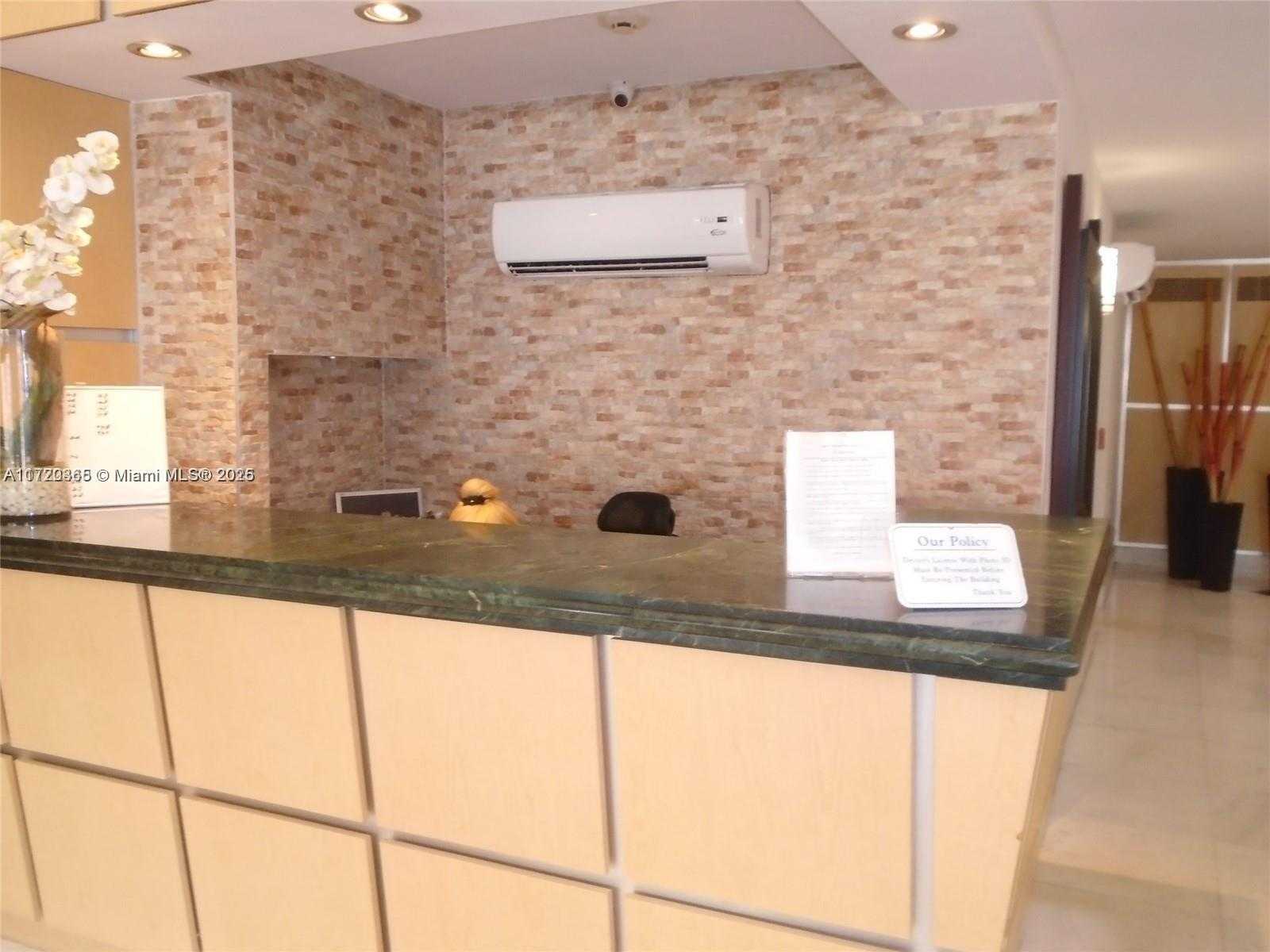 Small Image of 6770 INDIAN CREEK DR #6-D, Miami Beach Number 4