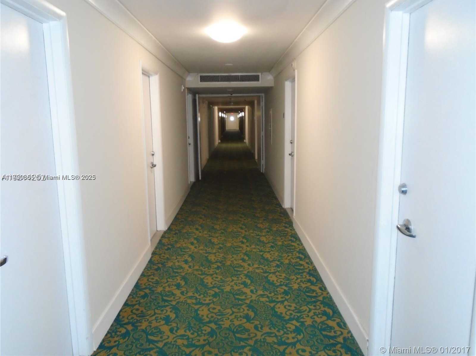 Small Image of 6770 INDIAN CREEK DR #6-D, Miami Beach Number 7
