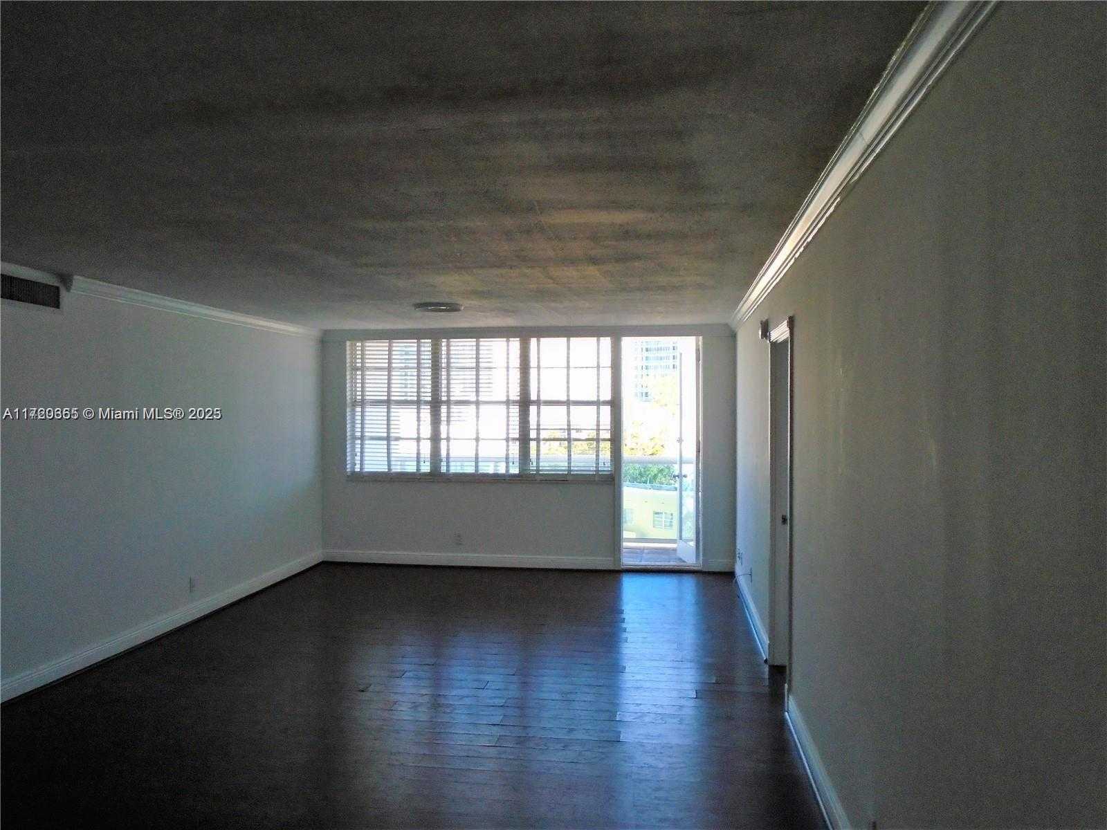 Small Image of 6770 INDIAN CREEK DR #6-D, Miami Beach Number 8