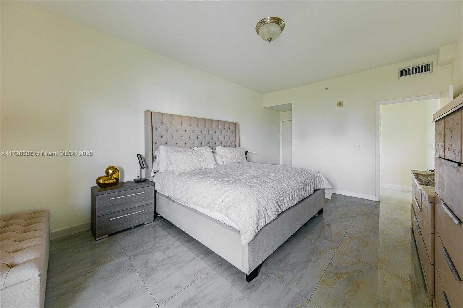 Small Image of 3340 NORTH EAST 190TH ST #1101, Aventura Number 40