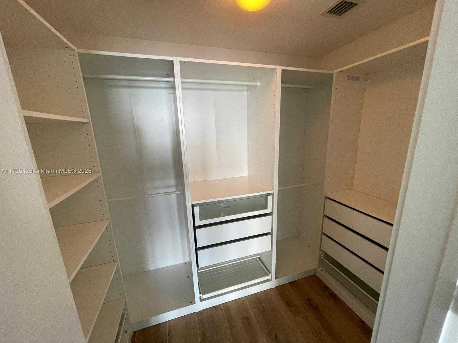 Small Image of 650 NORTH EAST 32 STREET #1805, Miami Number 12