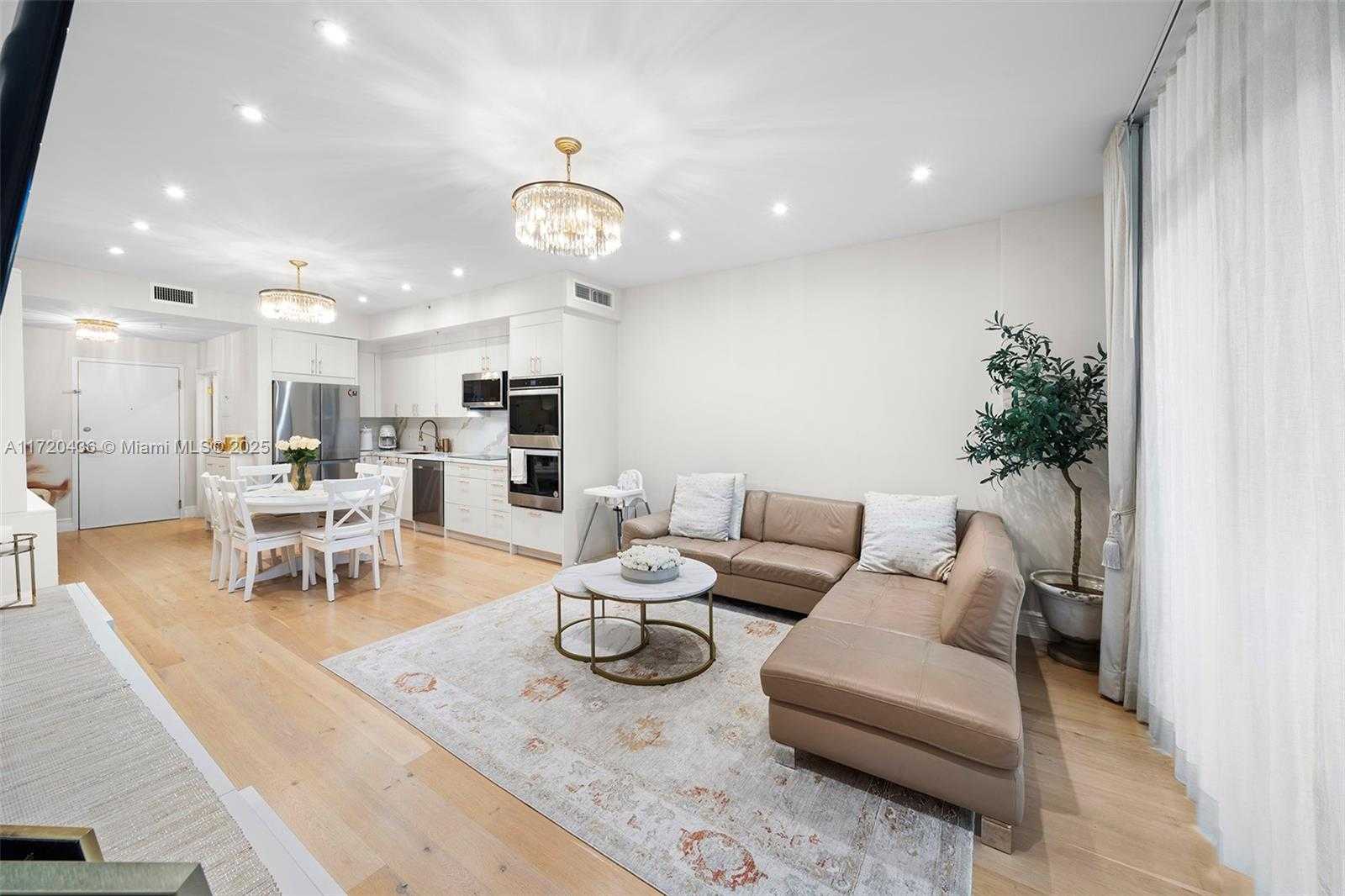 Small Image of 2001 MERIDIAN AVE #326, Miami Beach Number 6
