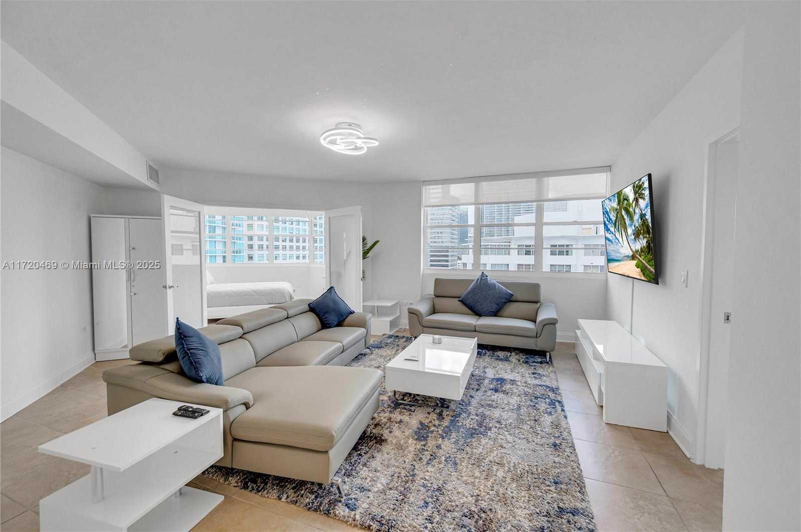 Small Image of 999 BRICKELL BAY DR #2007, Miami Number 12