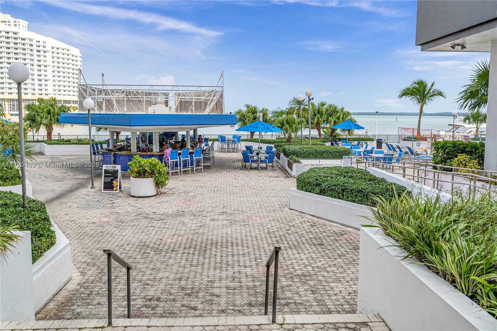 Small Image of 999 BRICKELL BAY DR #2007, Miami Number 34