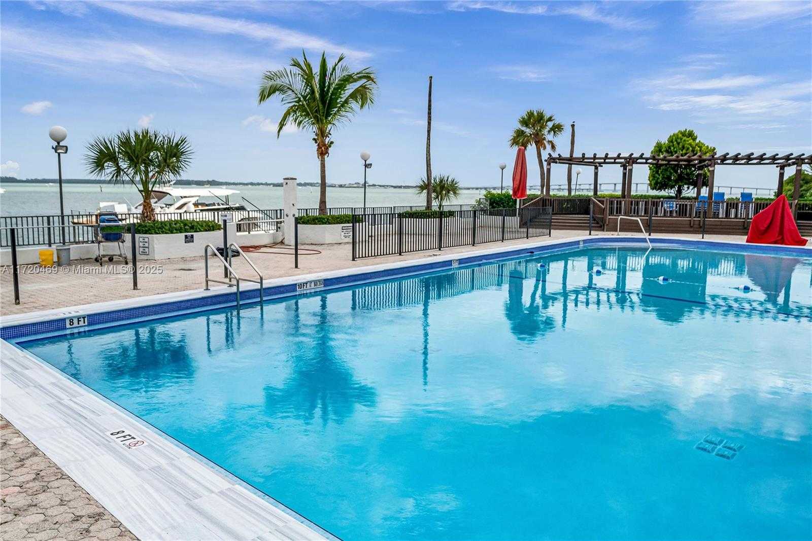 Small Image of 999 BRICKELL BAY DR #2007, Miami Number 4