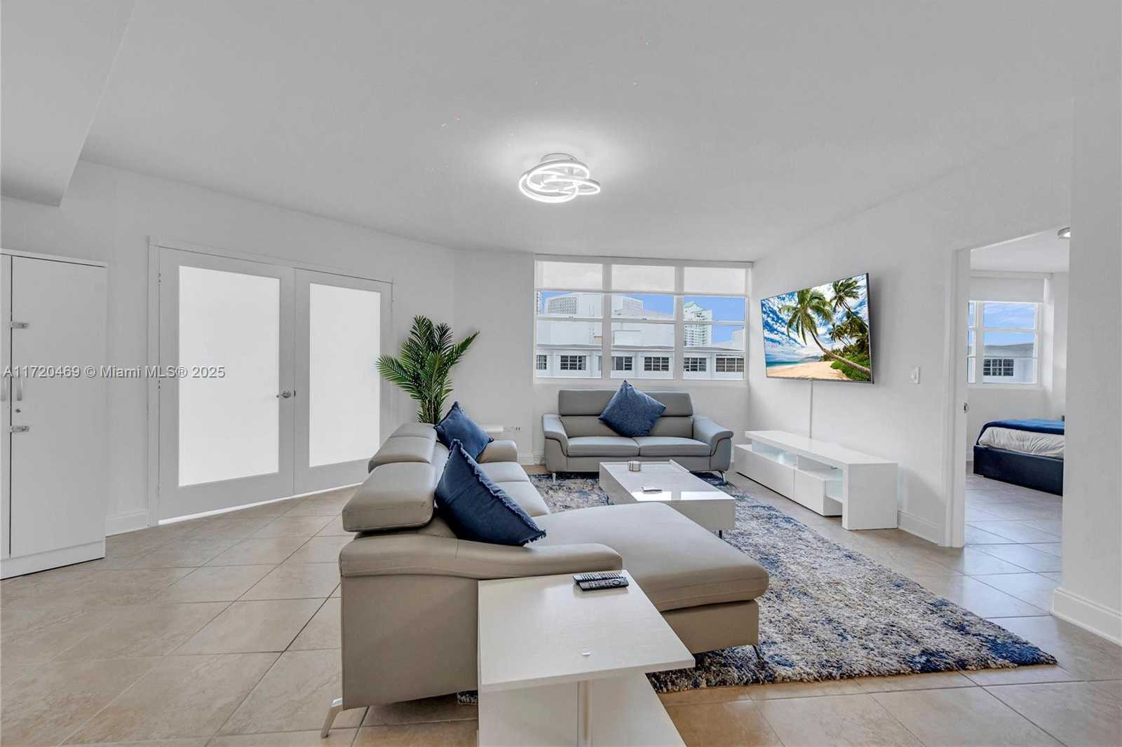 Small Image of 999 BRICKELL BAY DR #2007, Miami Number 7