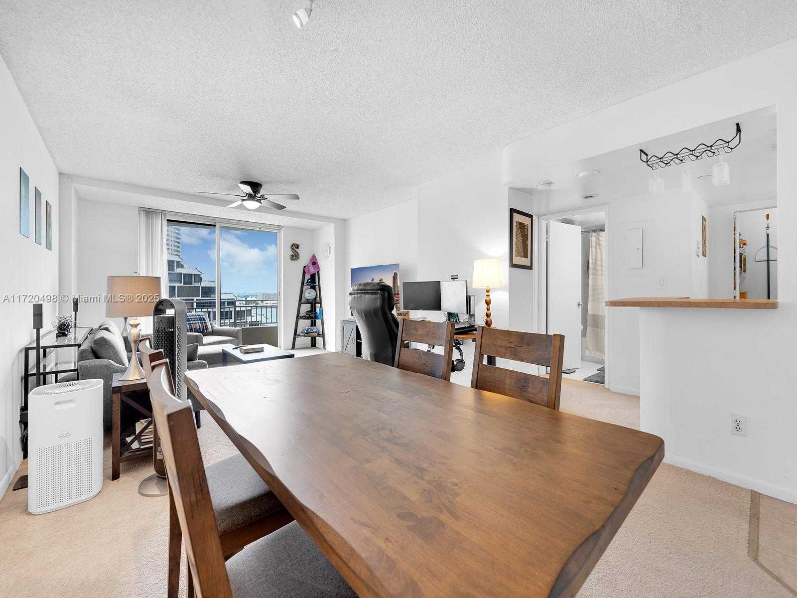 Small Image of 770 CLAUGHTON ISLAND DR #1709, Miami Number 10