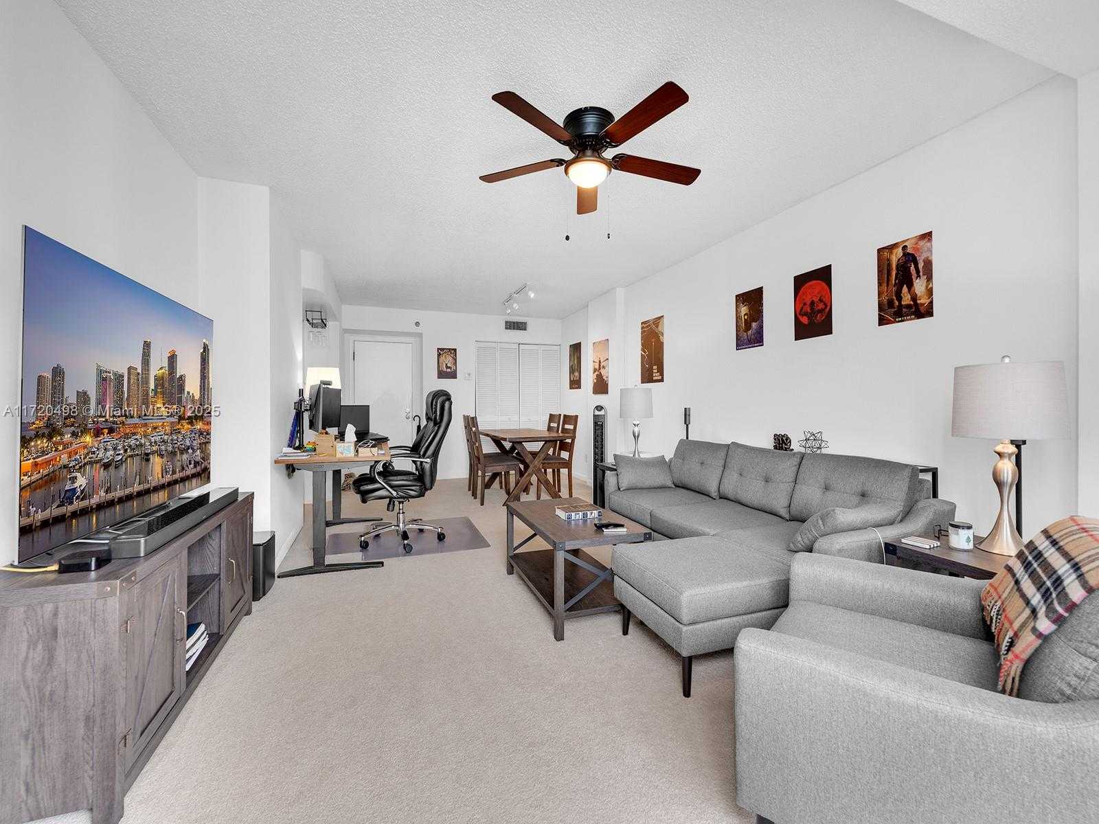 Small Image of 770 CLAUGHTON ISLAND DR #1709, Miami Number 13