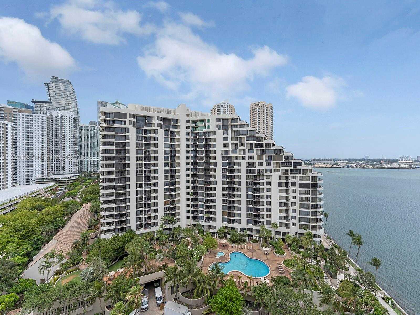 Small Image of 770 CLAUGHTON ISLAND DR #1709, Miami Number 21