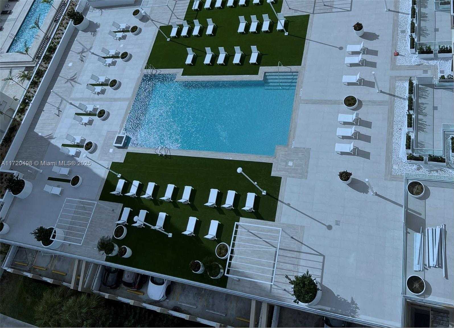 Small Image of 770 CLAUGHTON ISLAND DR #1709, Miami Number 25