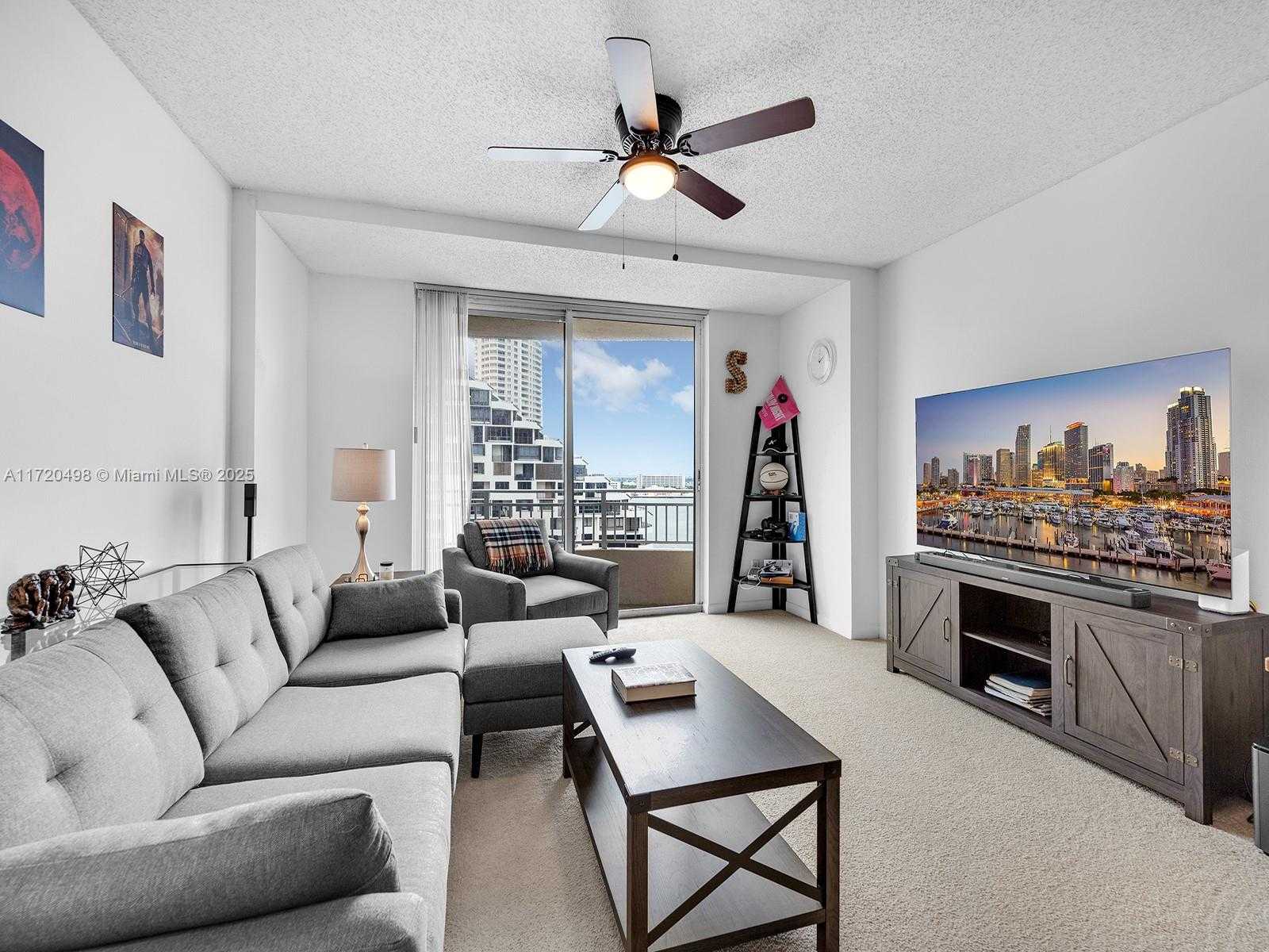Small Image of 770 CLAUGHTON ISLAND DR #1709, Miami Number 6