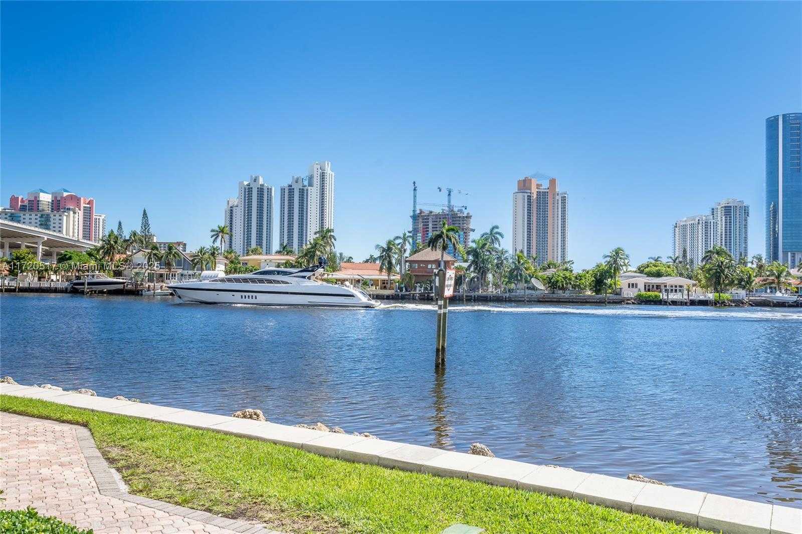 Small Image of 19195 NORTH EAST 36TH CT #303, Aventura Number 4