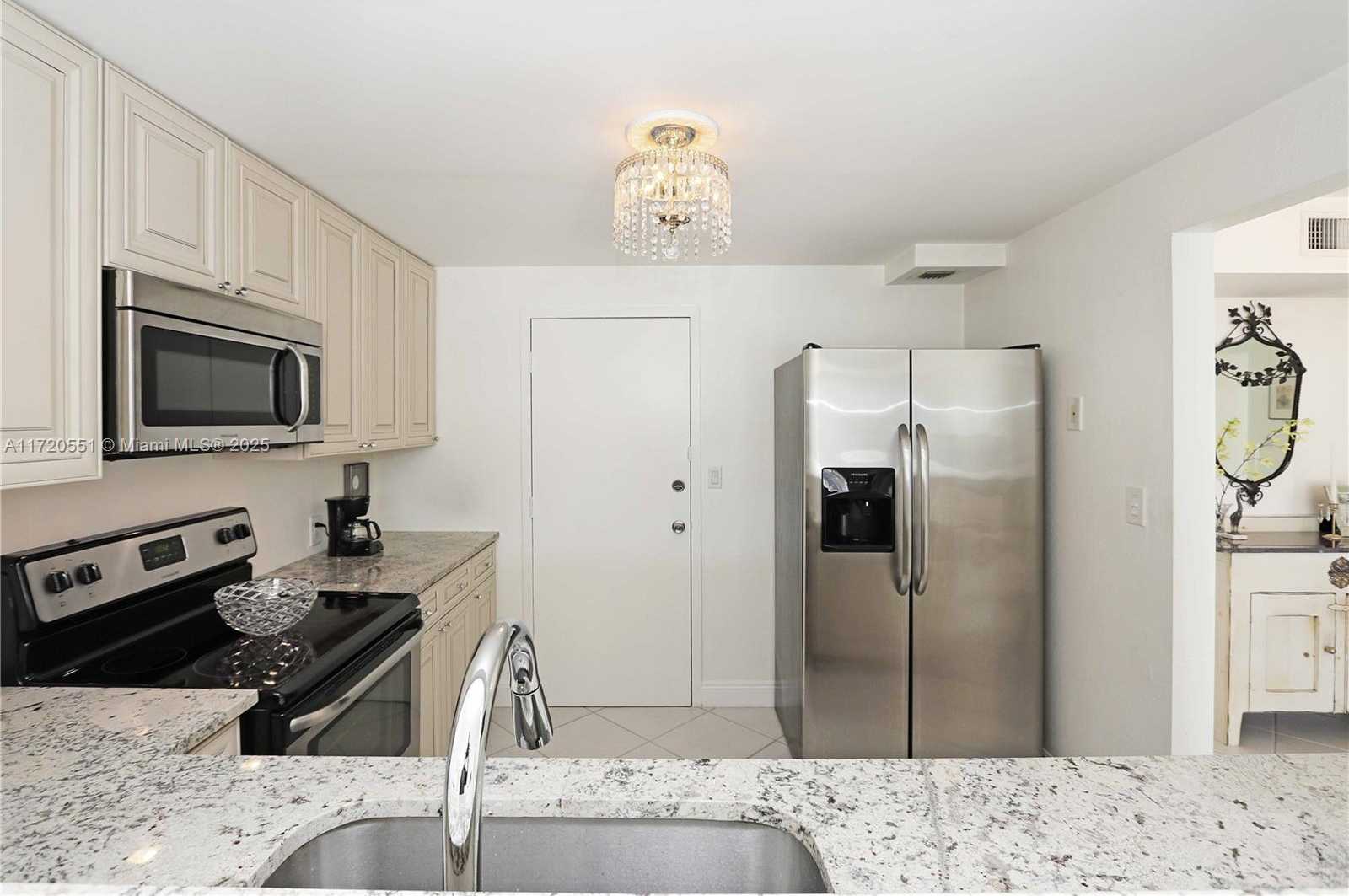 Small Image of 401 NORTH EAST 14TH AVE #504, Hallandale Beach Number 2