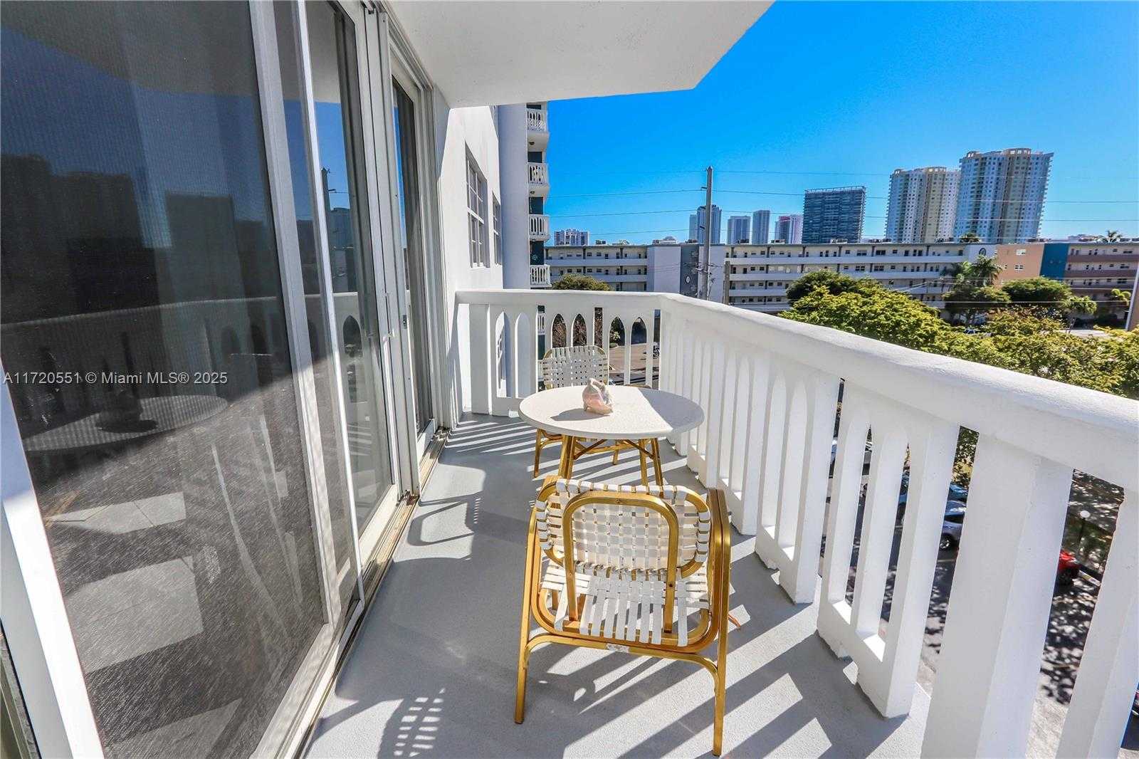 Small Image of 401 NORTH EAST 14TH AVE #504, Hallandale Beach Number 23