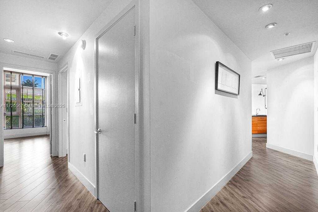 Small Image of 3301 NORTH EAST 1ST AVE #M0404, Miami Number 14