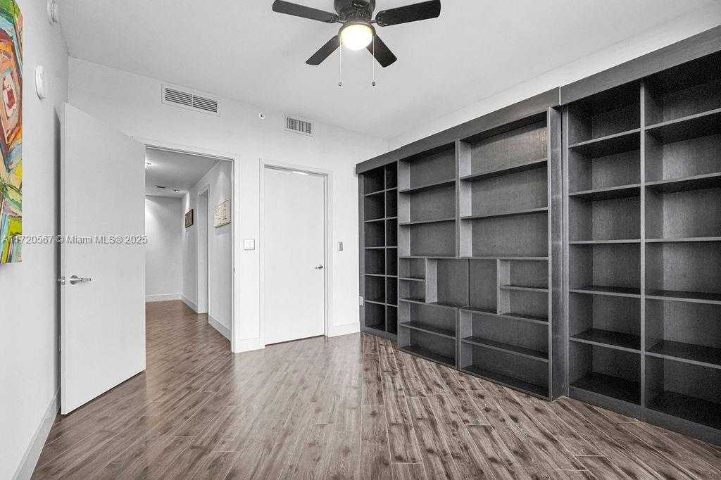 Small Image of 3301 NORTH EAST 1ST AVE #M0404, Miami Number 24