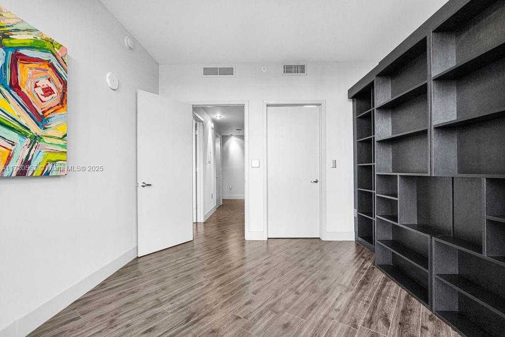 Small Image of 3301 NORTH EAST 1ST AVE #M0404, Miami Number 25