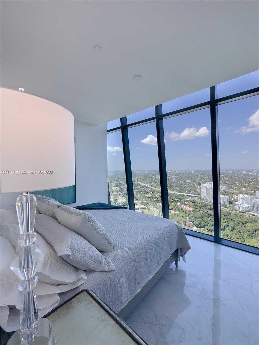 Small Image of 1451 BRICKELL AVE #4503, Miami Number 18
