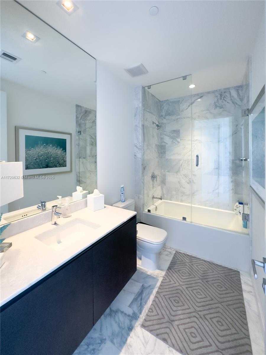Small Image of 1451 BRICKELL AVE #4503, Miami Number 19