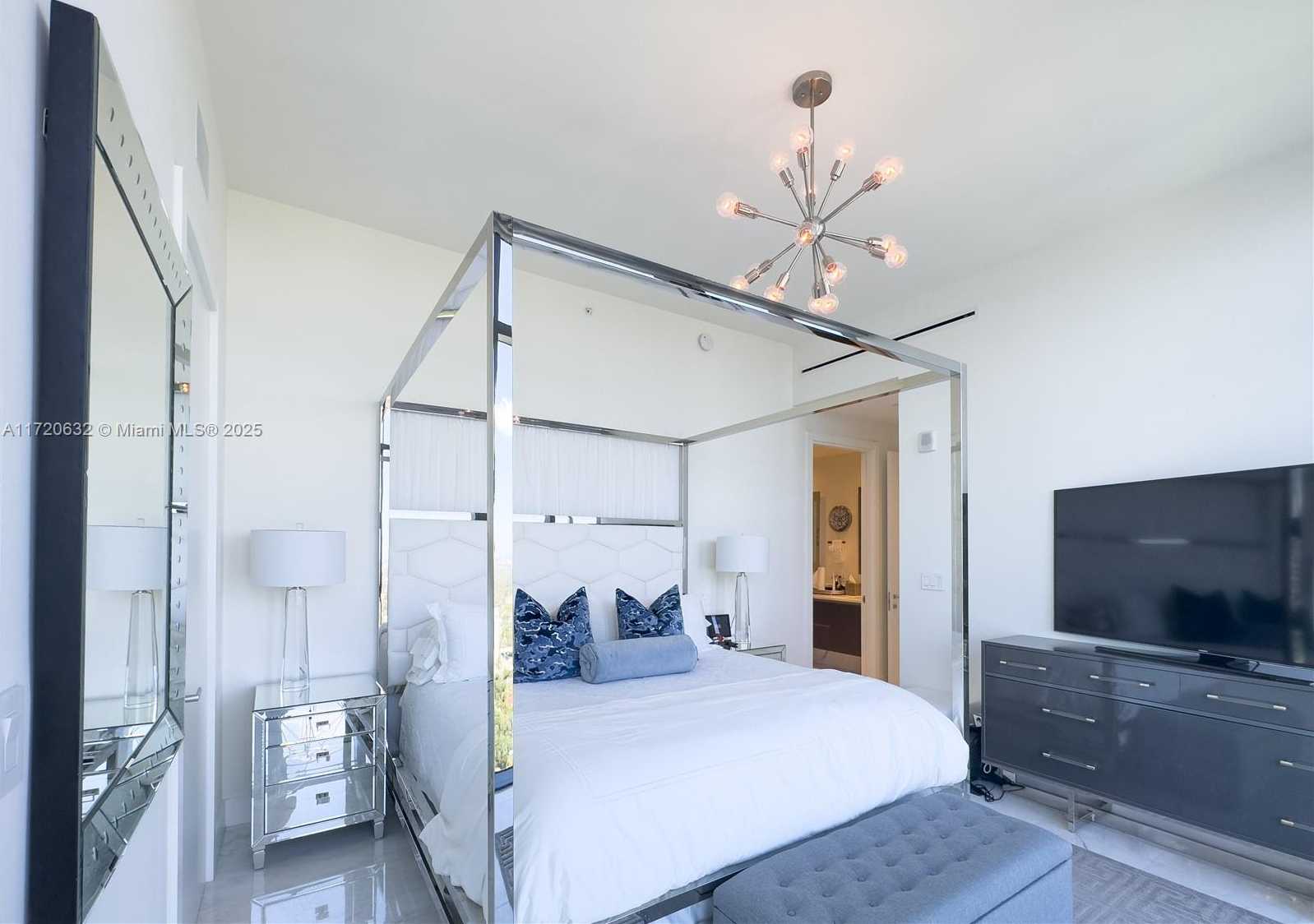 Small Image of 1451 BRICKELL AVE #4503, Miami Number 6