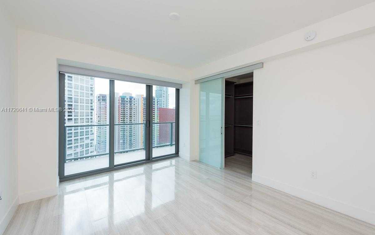Small Image of 1451 BRICKELL AVE #2103, Miami Number 12
