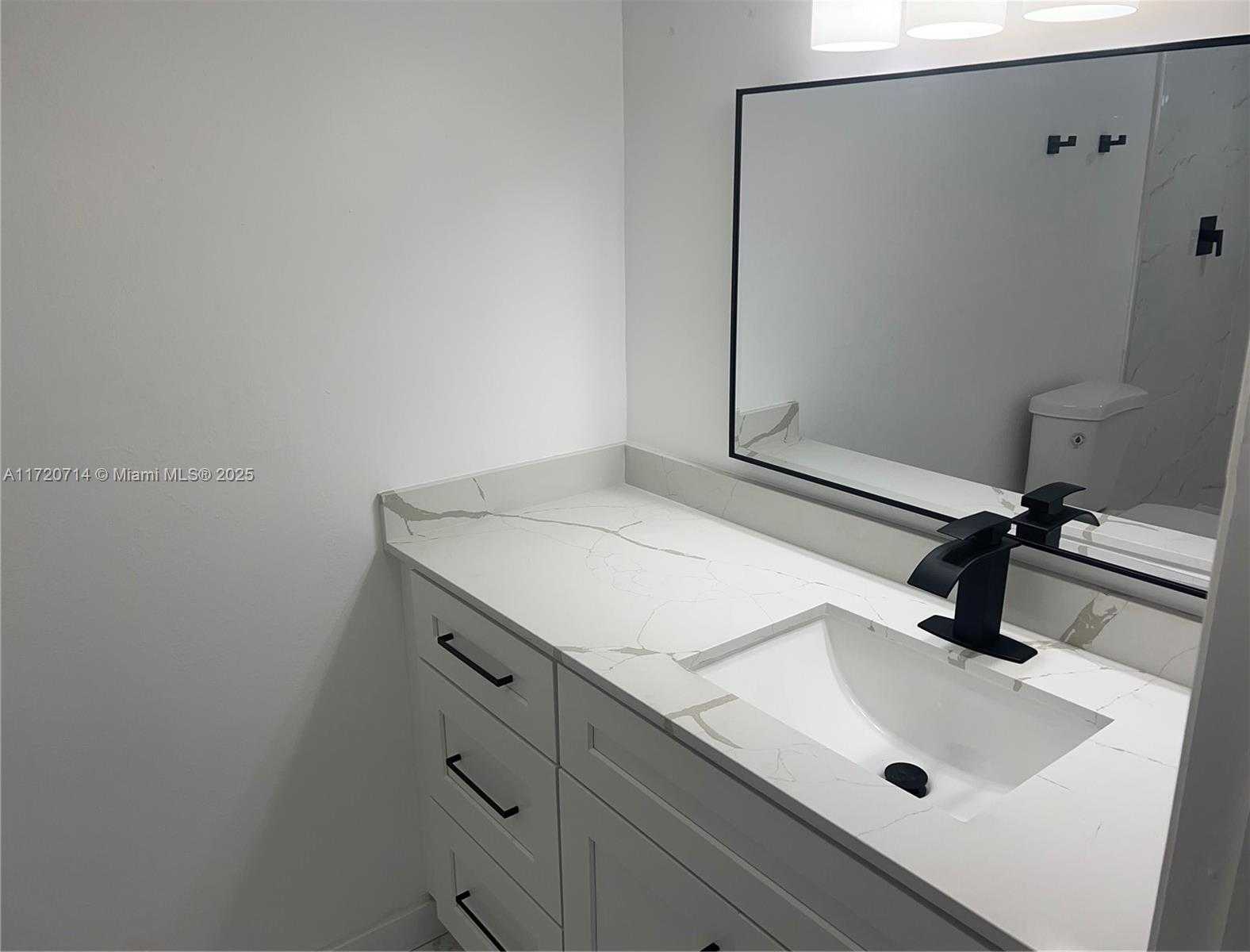 Small Image of 443 NORTH EAST 195TH ST #242, Miami Number 16