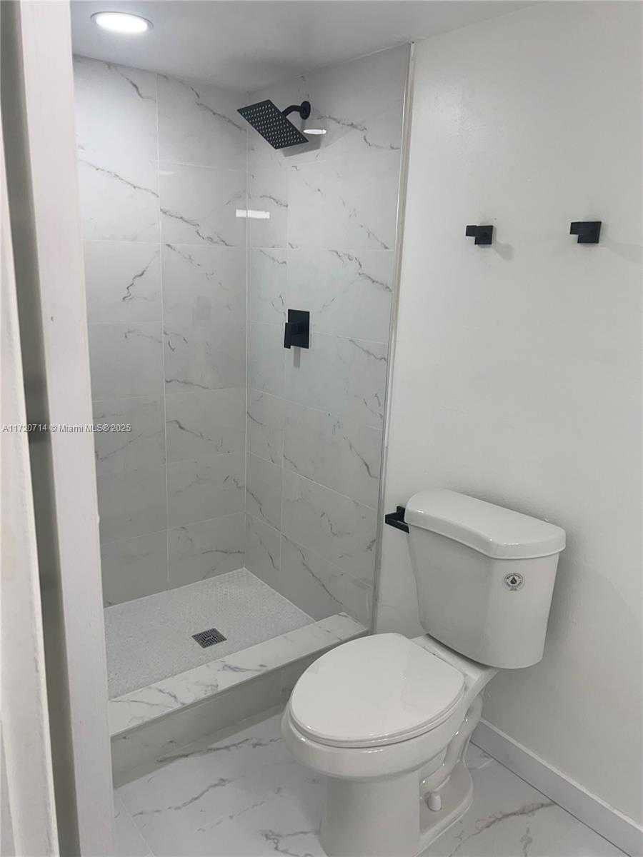 Small Image of 443 NORTH EAST 195TH ST #242, Miami Number 29