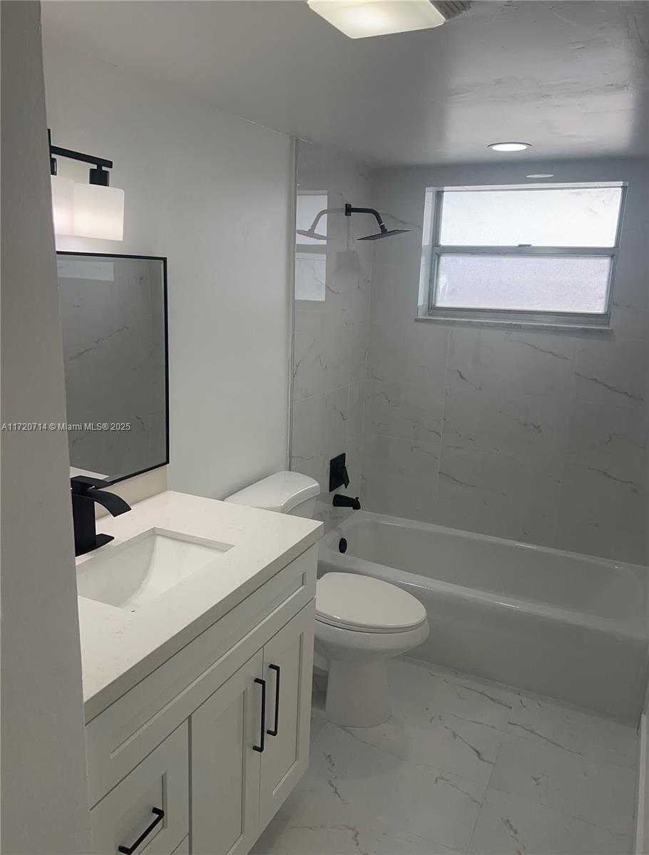Small Image of 443 NORTH EAST 195TH ST #242, Miami Number 34