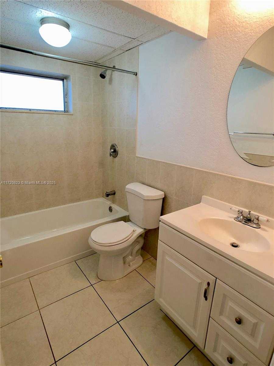 Small Image of 1620 WEST AVE #603, Miami Beach Number 10