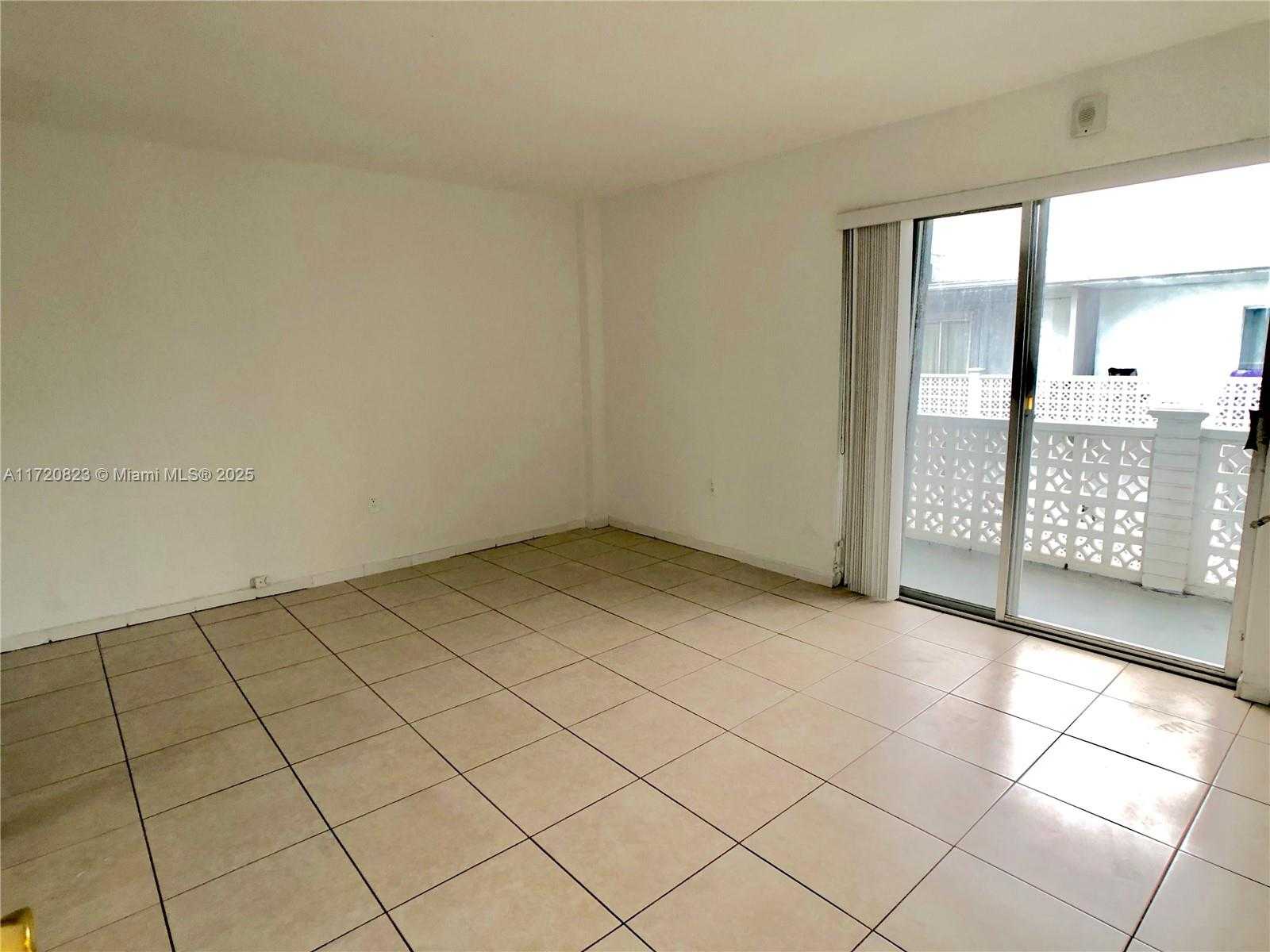 Small Image of 1620 WEST AVE #603, Miami Beach Number 8