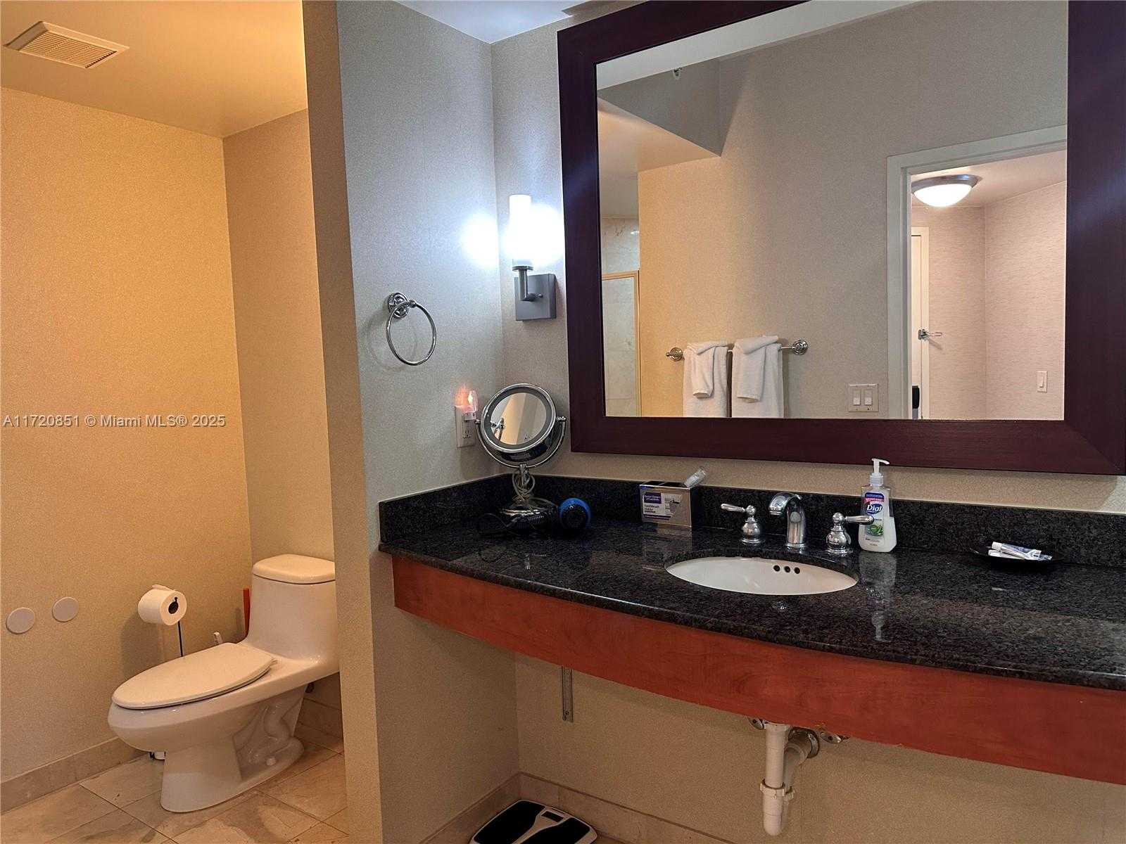 Small Image of 18001 COLLINS AVE #2908, Sunny Isles Beach Number 9