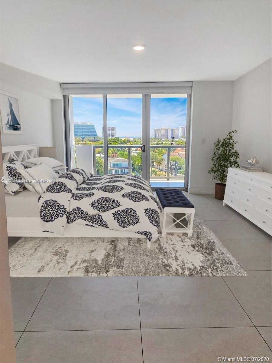 Small Image of 9261 EAST BAY HARBOR DR #704, Bay Harbor Islands Number 4