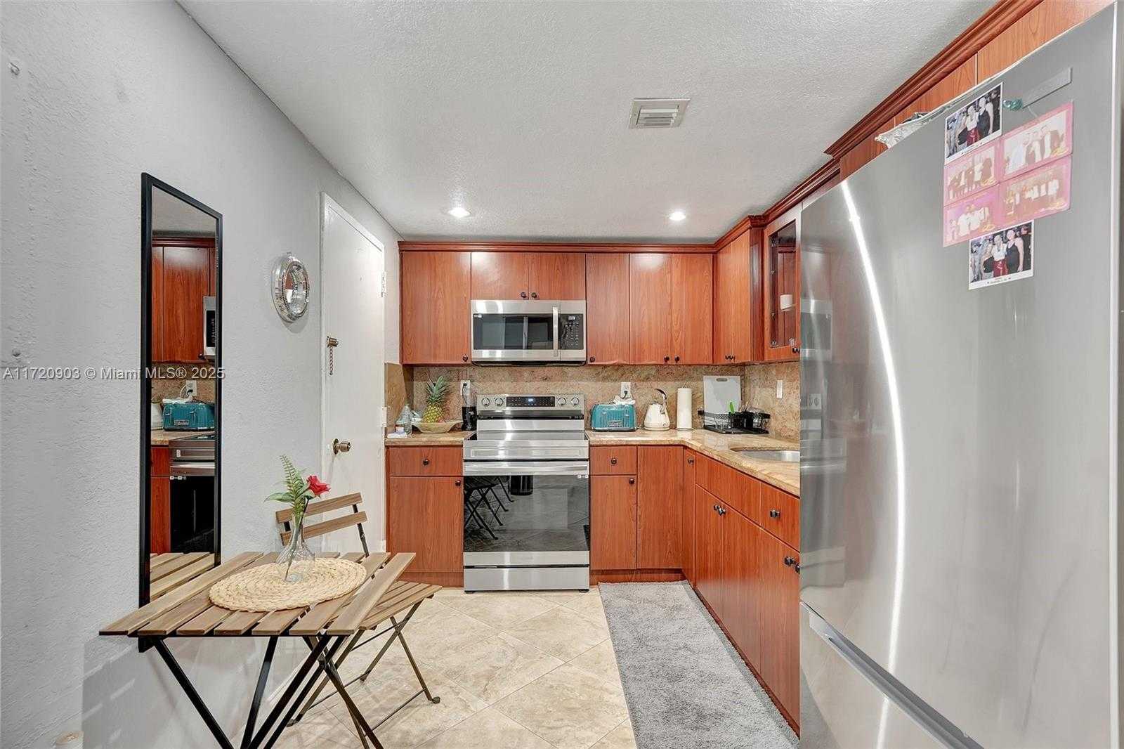Small Image of 1950 SOUTH OCEAN DR #6B, Hallandale Beach Number 26